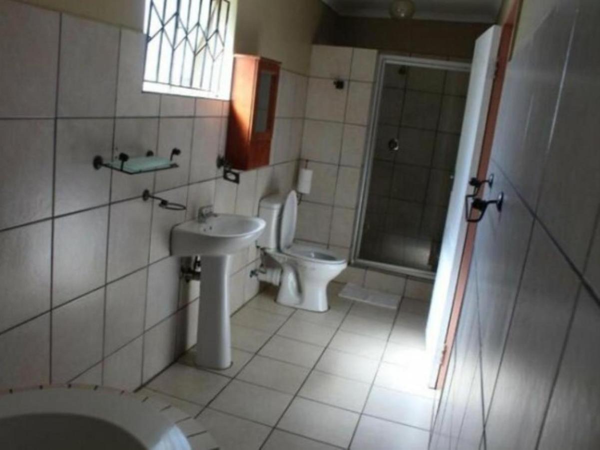 Legae La Tshepo Panzió Mogwase Kültér fotó