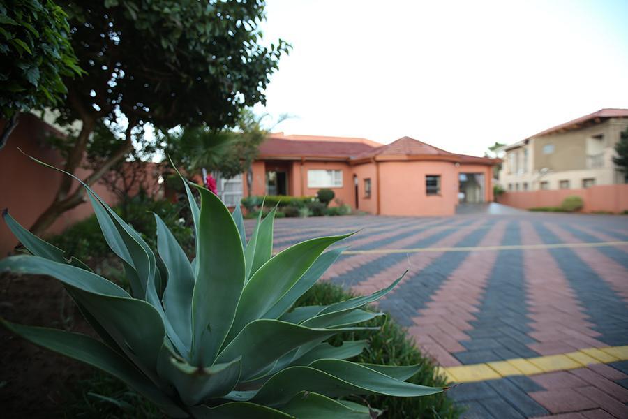 Legae La Tshepo Panzió Mogwase Kültér fotó